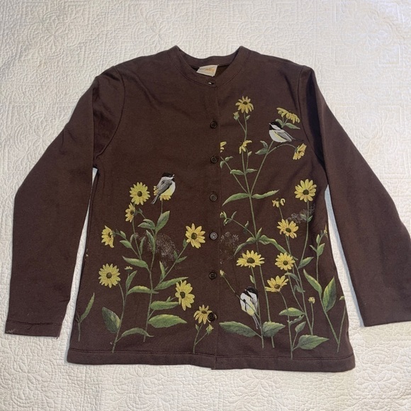 Artisan Sweaters - Vintage granny Bird cardigan with flowers